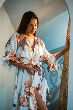 Load image into Gallery viewer, Sueño Kimono
