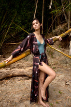 Load image into Gallery viewer, Medusa Kimono
